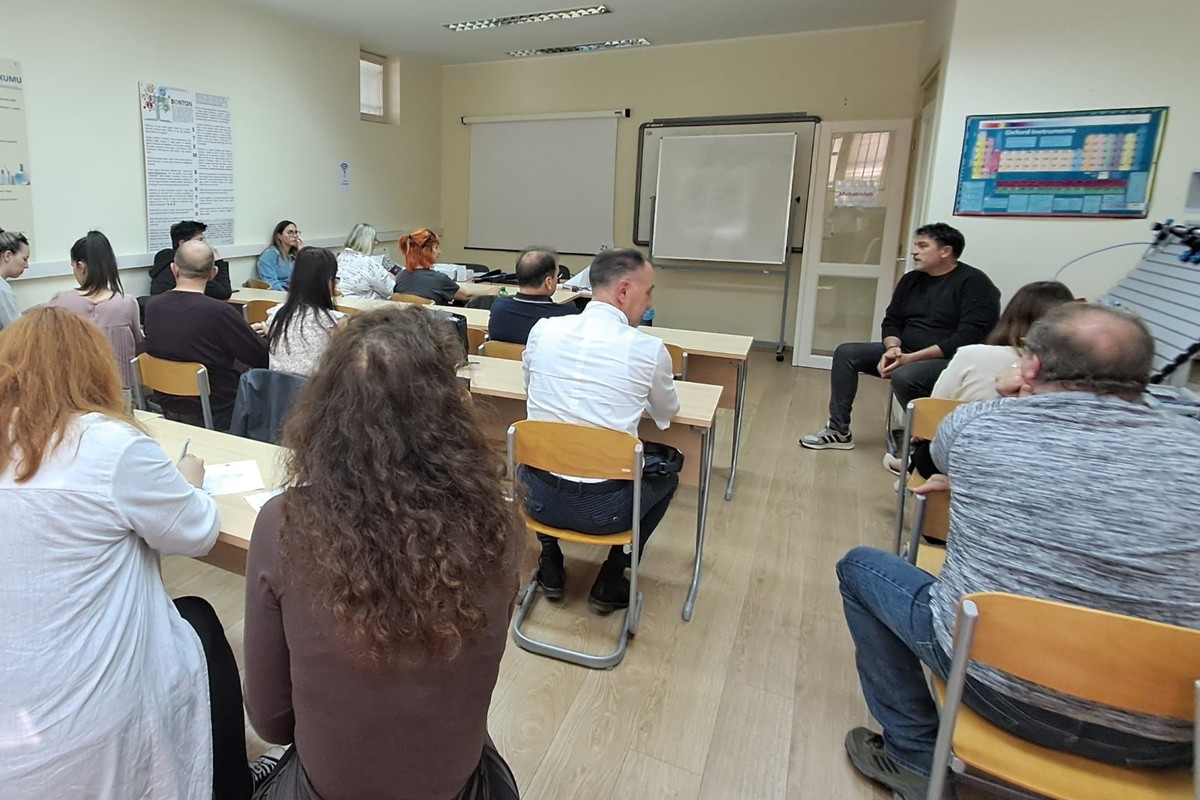Intenzivne izobrazbe za nastavnike – ključ su uspješne promocije STEM-a!
